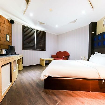 Hotel Rooky Daejeon Bagian luar foto