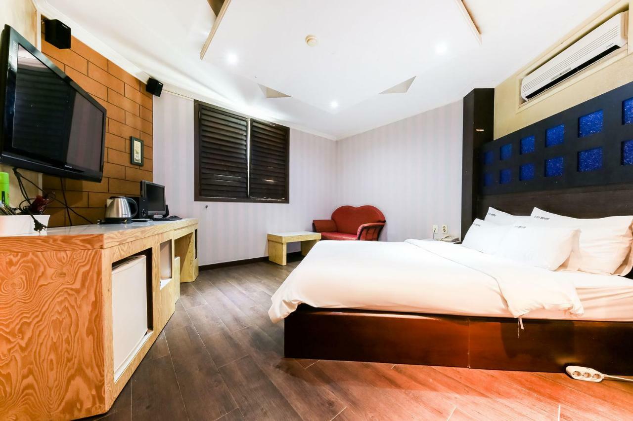 Hotel Rooky Daejeon Bagian luar foto