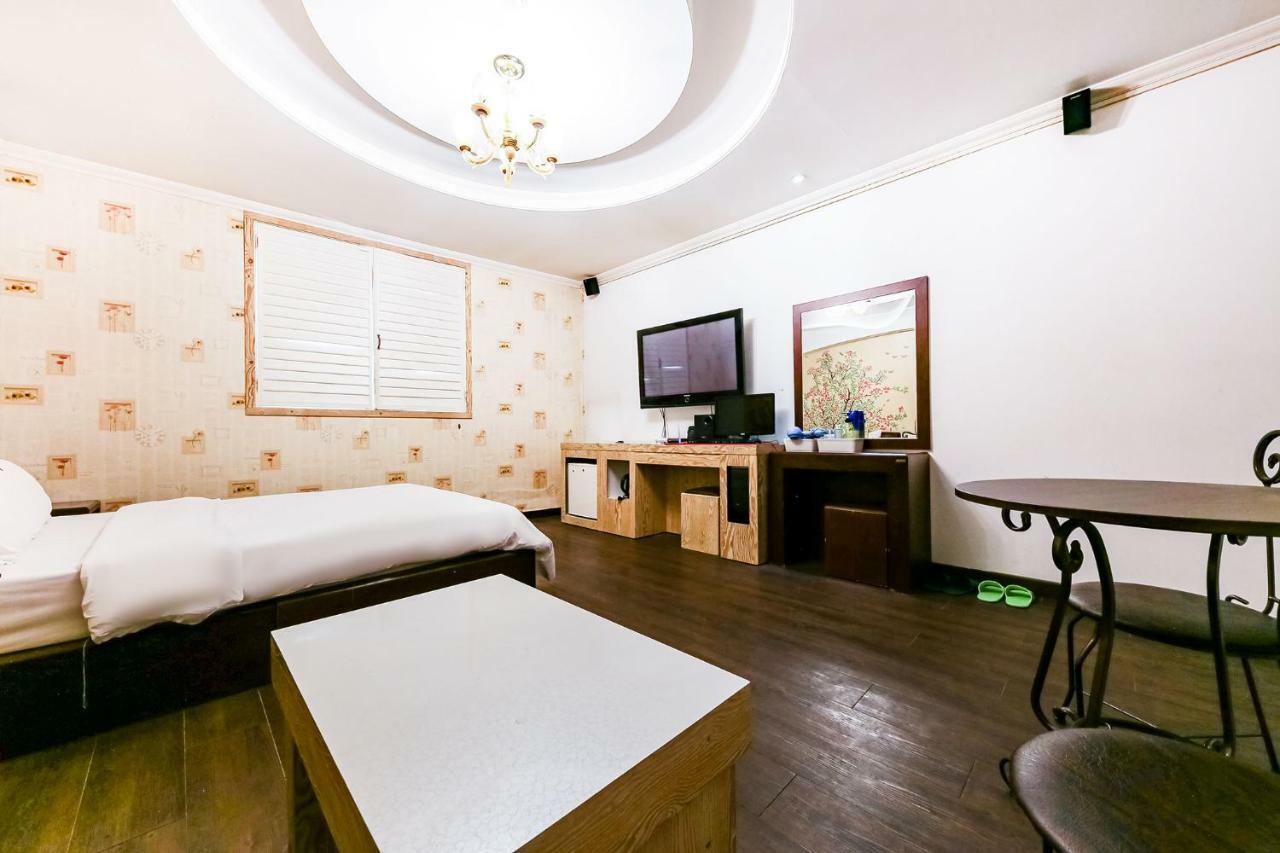 Hotel Rooky Daejeon Bagian luar foto