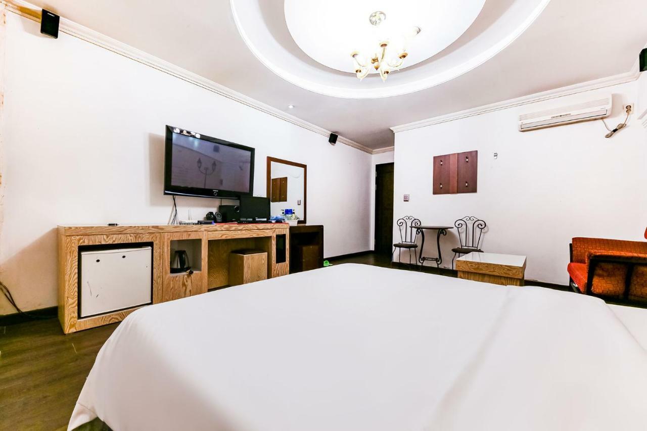 Hotel Rooky Daejeon Bagian luar foto