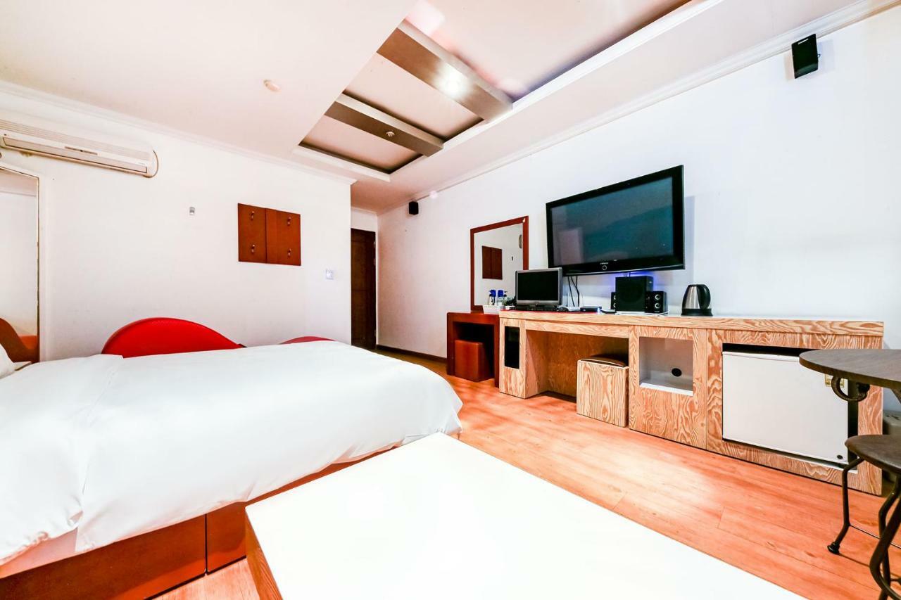 Hotel Rooky Daejeon Bagian luar foto